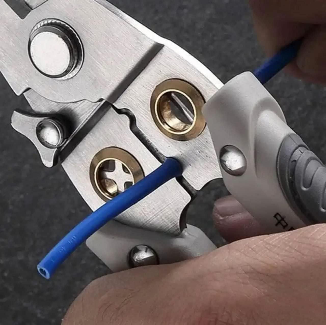 Multifunctional Wire Stripper